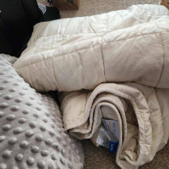 Luna Weighted blanket 15 lb 60 x 80 Beige with Gray Reversible Cover Both New - Picture 3 of 11